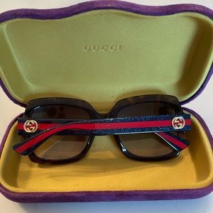 Gucci 💯 square frame tortoise sunglasses